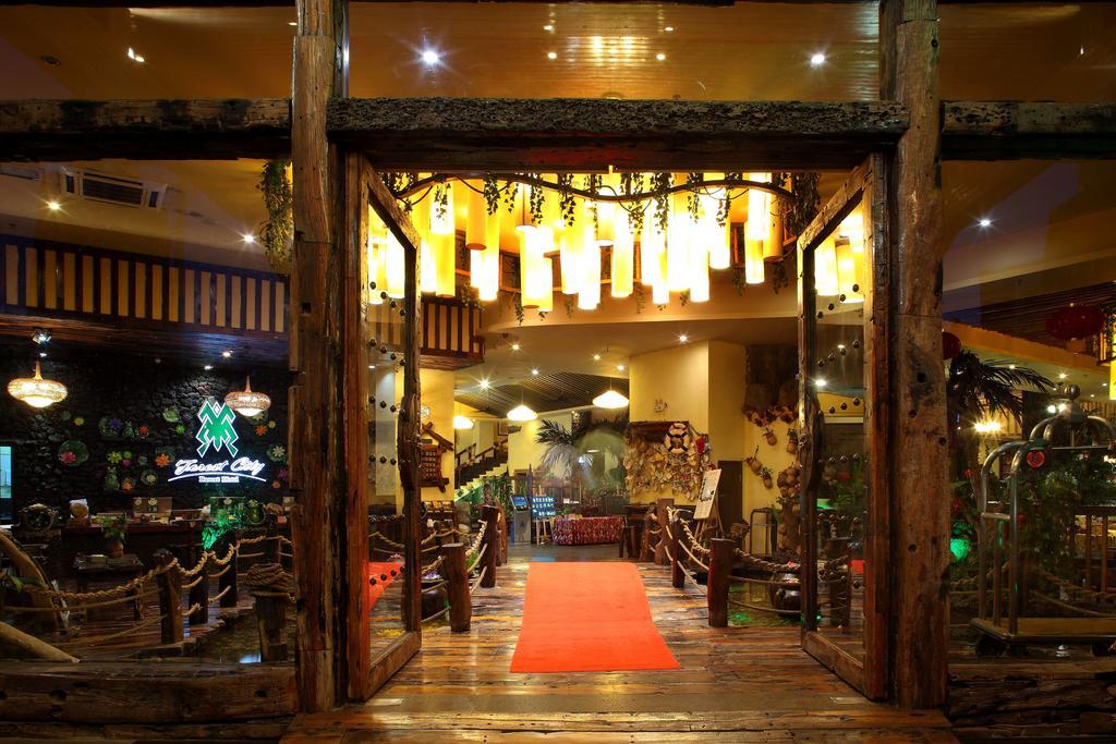 האיקו Forest City Resort Hotel מראה חיצוני תמונה